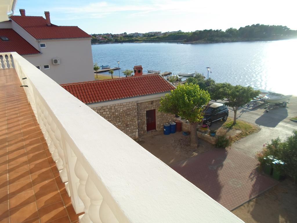 Apartments Branko Nin Ruang foto