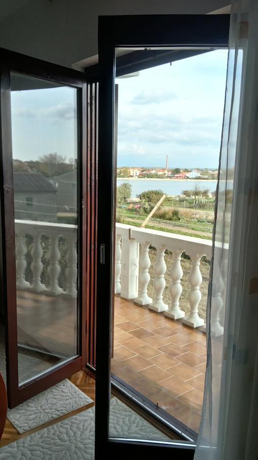 Apartments Branko Nin Bagian luar foto